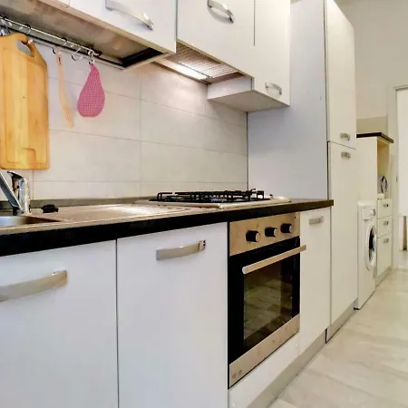 Piazzale Loreto Apartamento Milão